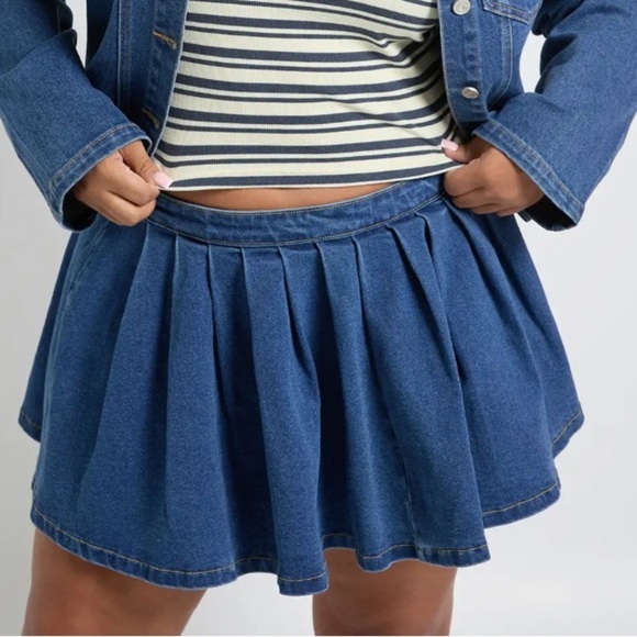 Boohoo Plus Dresses & Skirts - Boohoo Plus Blue Denim Mini Skirt